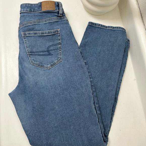AE stretch mom jeans size 10 L - Picture 6 of 6
